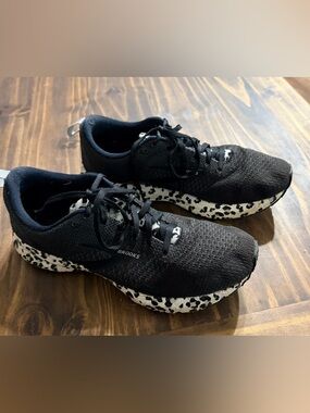 women’s Brooks Revel 4